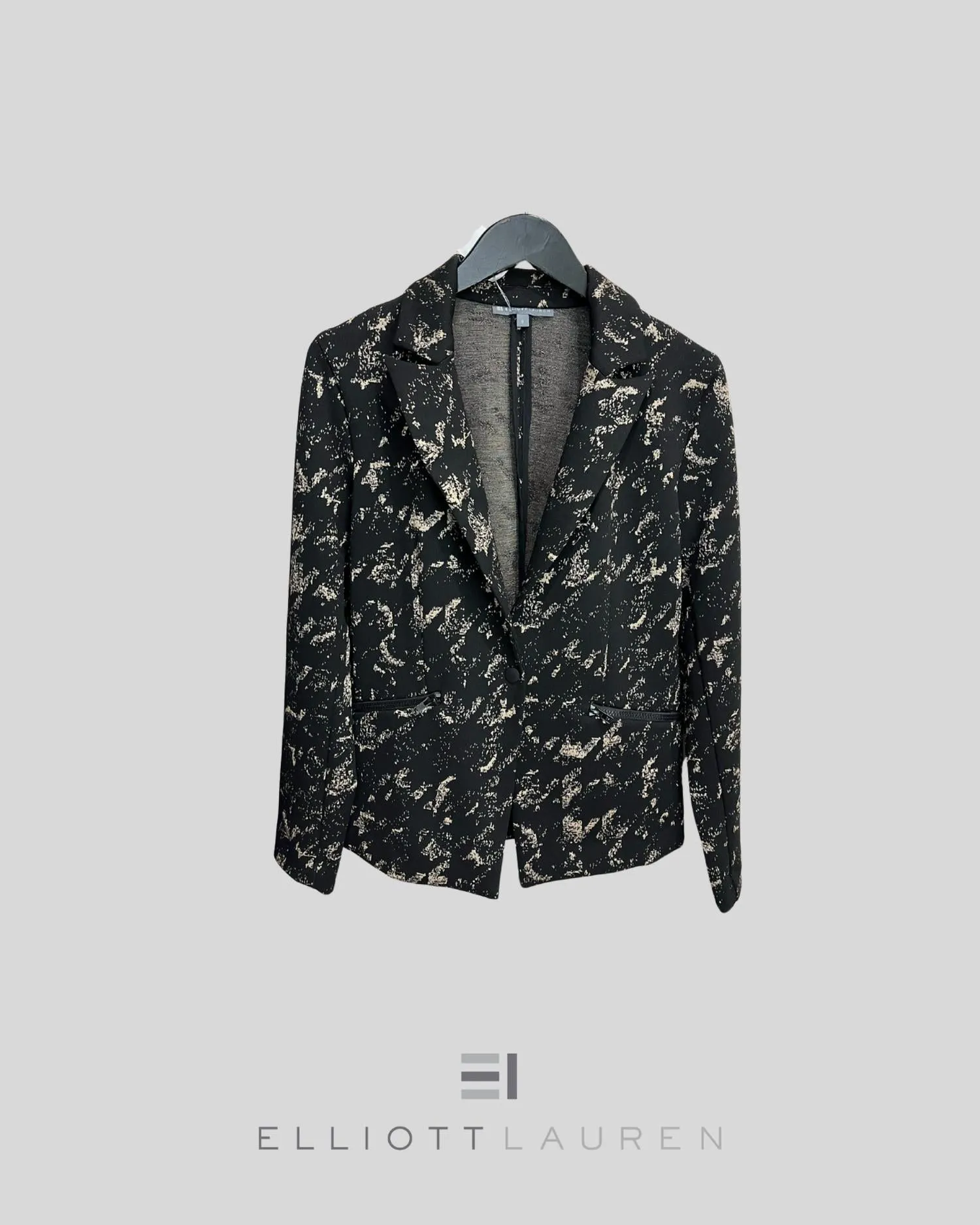 Blazer With Snap Front & Zipper Pockets In Black/gold